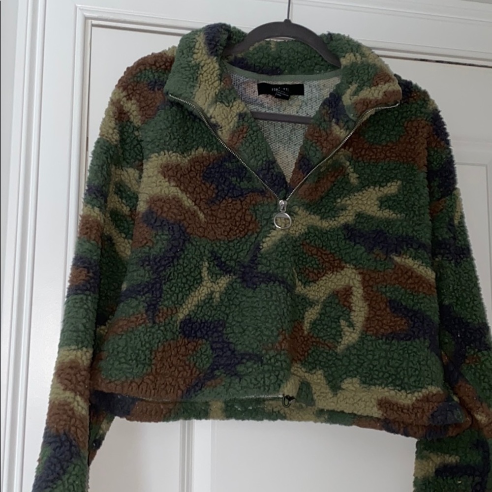 Forever 21 Sherpa Cropped Sweatshirt